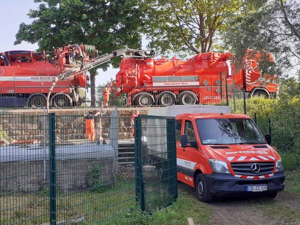 Vakuumsauger auf einer Baustelle Canal Control